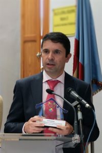 Ruben_Garcia_recogiendo_premio