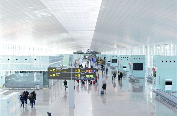 T1_del_Aeropuerto_de_Barcelona-El_Prat