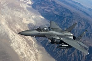 avion militar