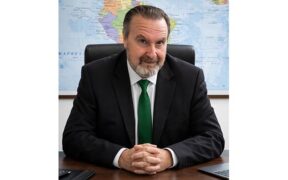 Javier Montoya Conesa Laqtia